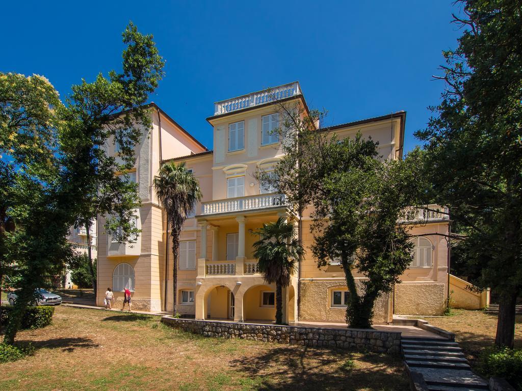 Hotel Vila Ruzica- Glavna Zgrada I Depandanse Криквеница Екстериор снимка