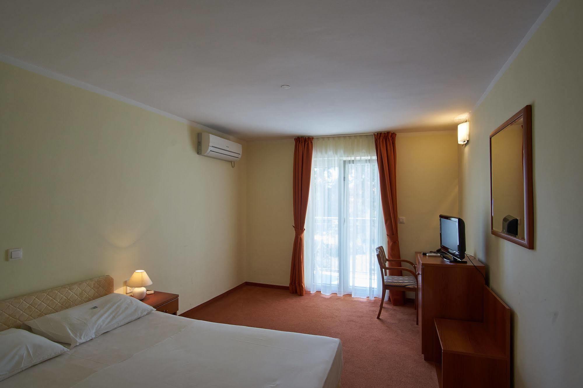 Hotel Vila Ruzica- Glavna Zgrada I Depandanse Криквеница Екстериор снимка
