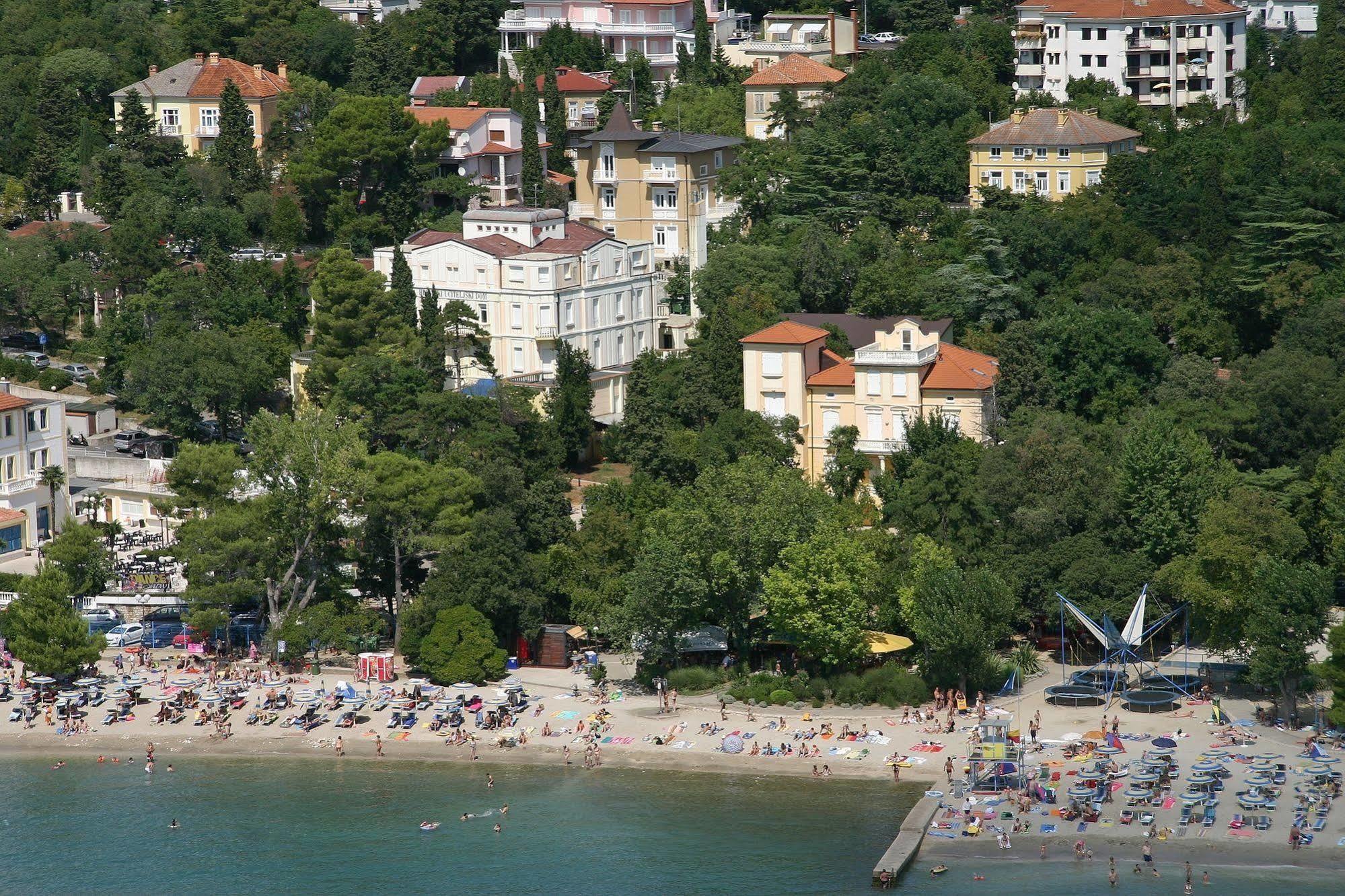 Hotel Vila Ruzica- Glavna Zgrada I Depandanse Криквеница Екстериор снимка